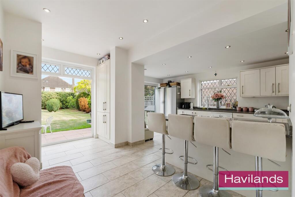 House in London - View 5