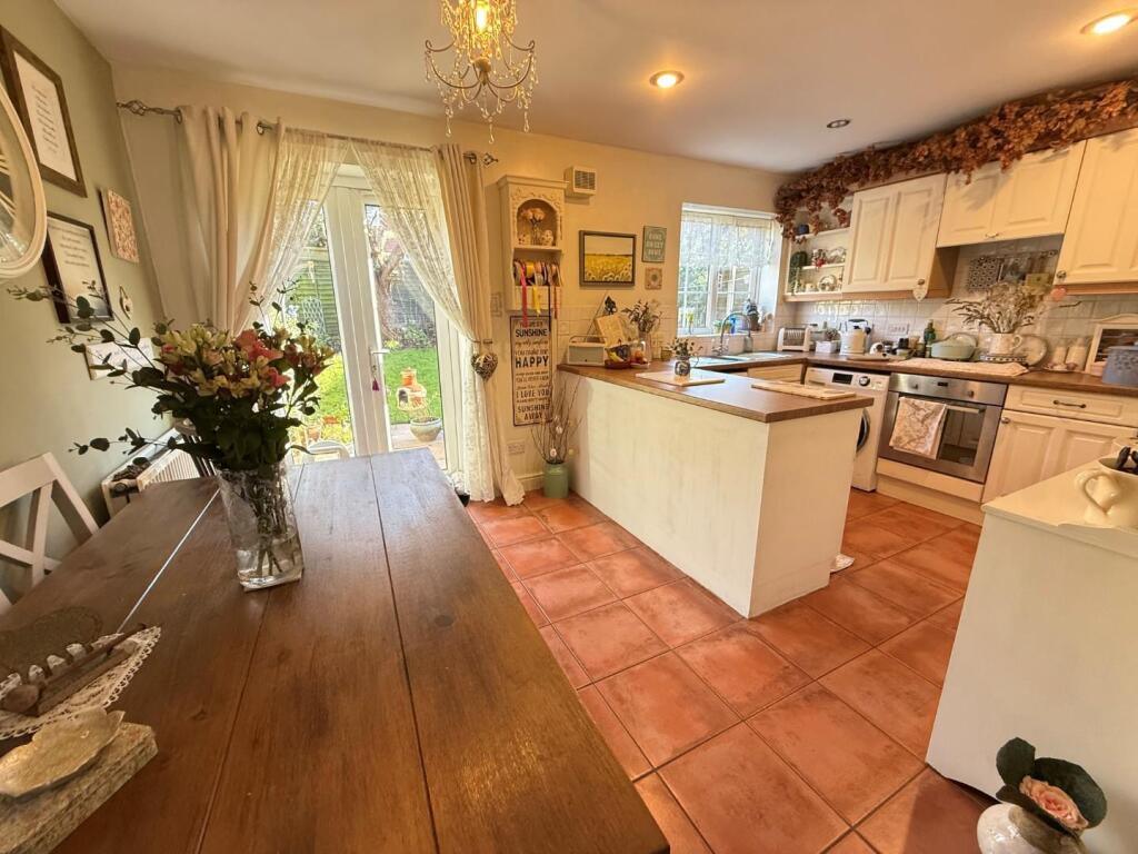 Quintonside, Grange Park, Northampton photo 4