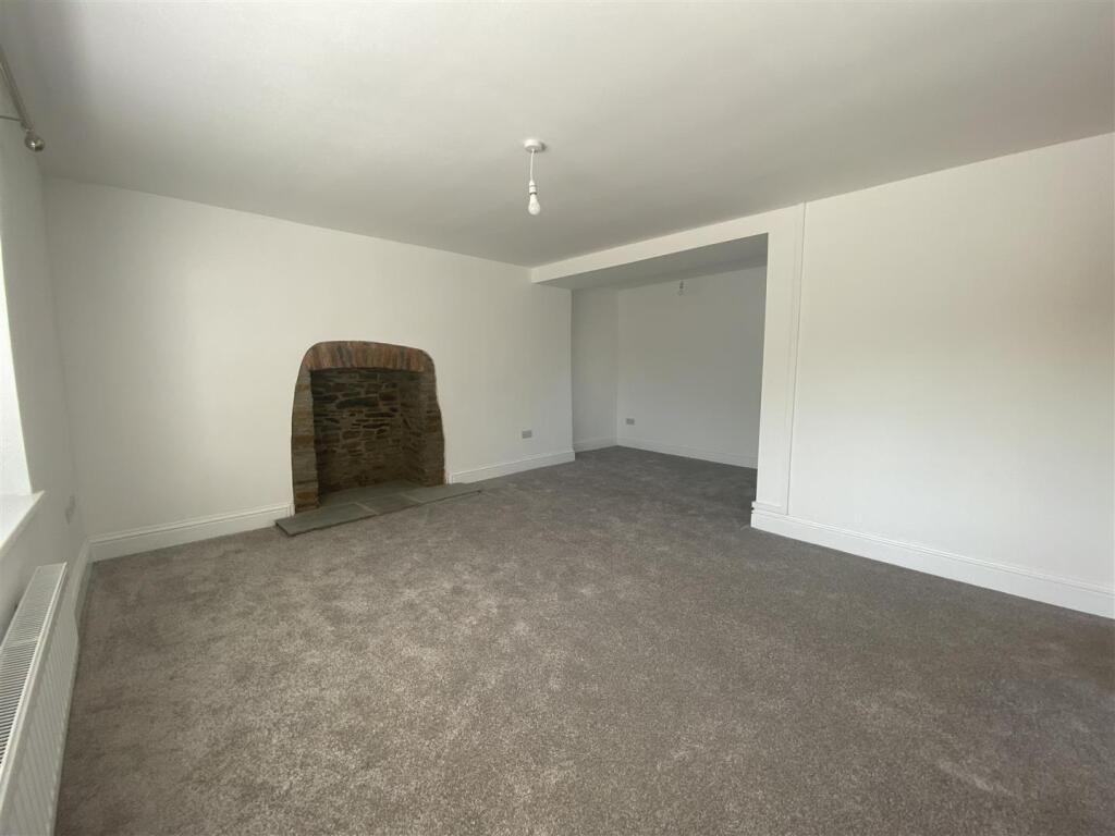 White Hart Cottages, Machen, Caerphilly - View 6