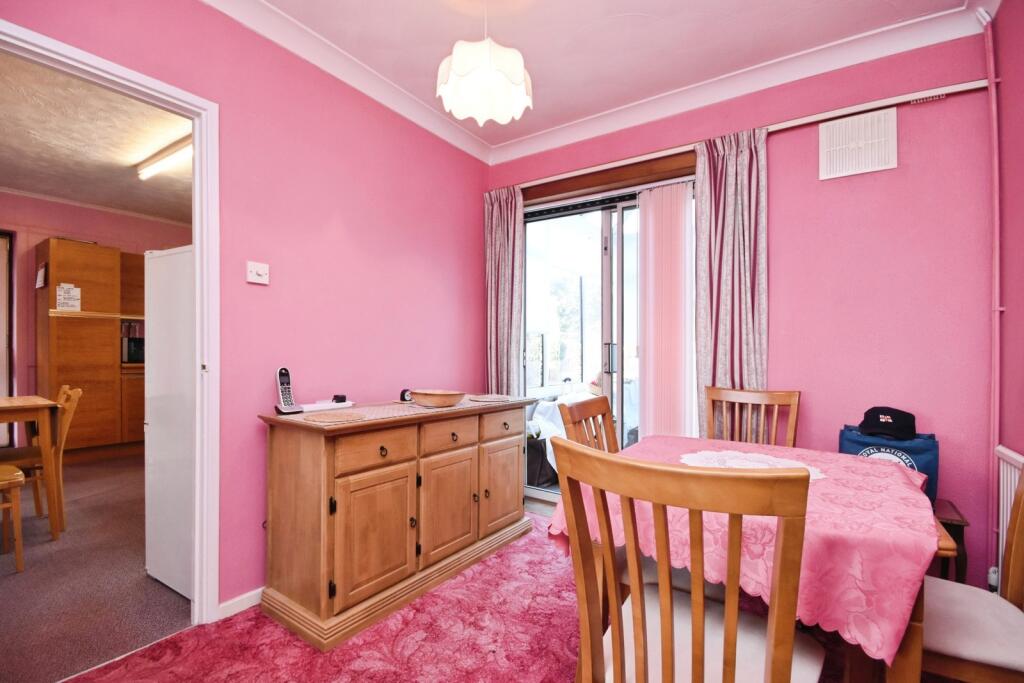 House in Chelmsford - More