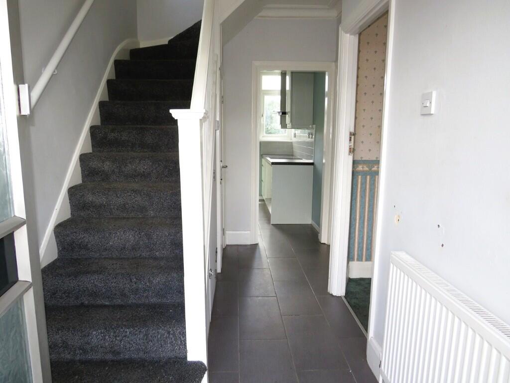 Southend Road, Grays, Essex, RM17 photo 3