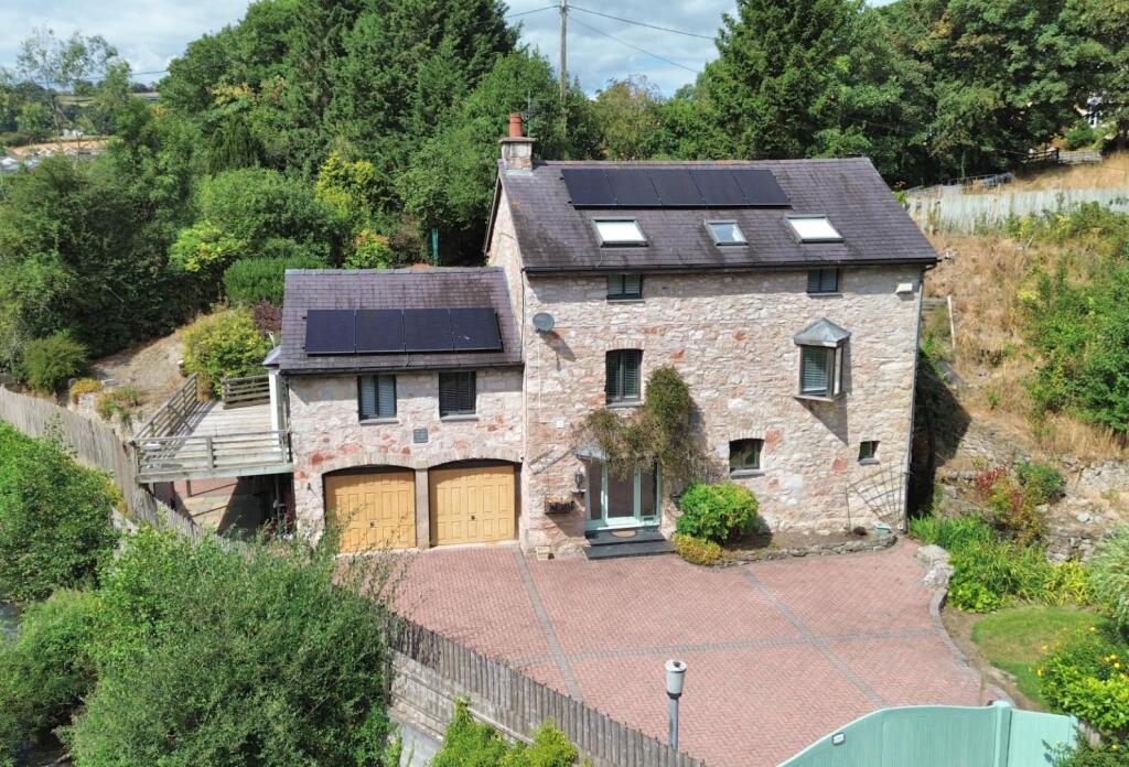 House in Llandudno, Llanfair Dyffryn Clwyd