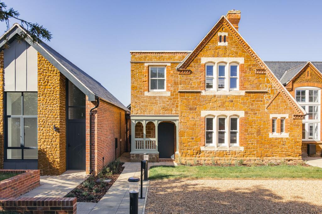 Main image of property: Beautiful Renovated Property within Walking Distance of the Beach