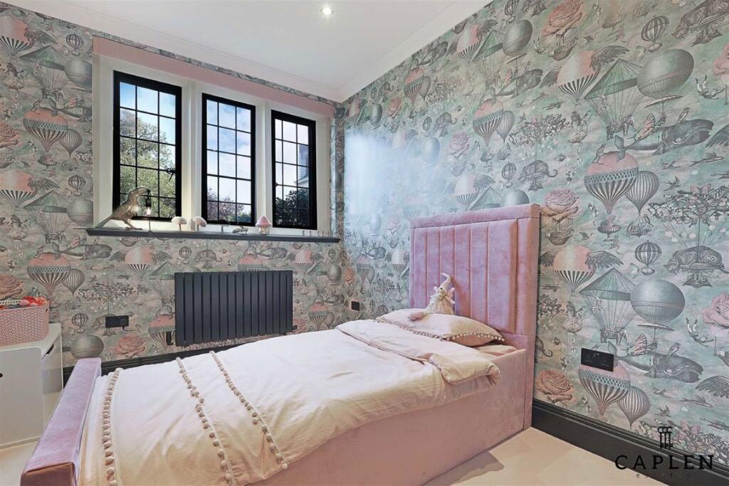 House in Chelmsford - More