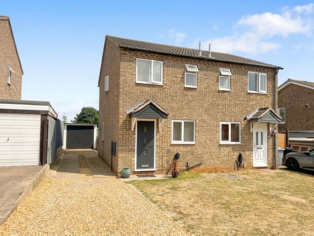 Main image of property: York Way, Grantham, NG31