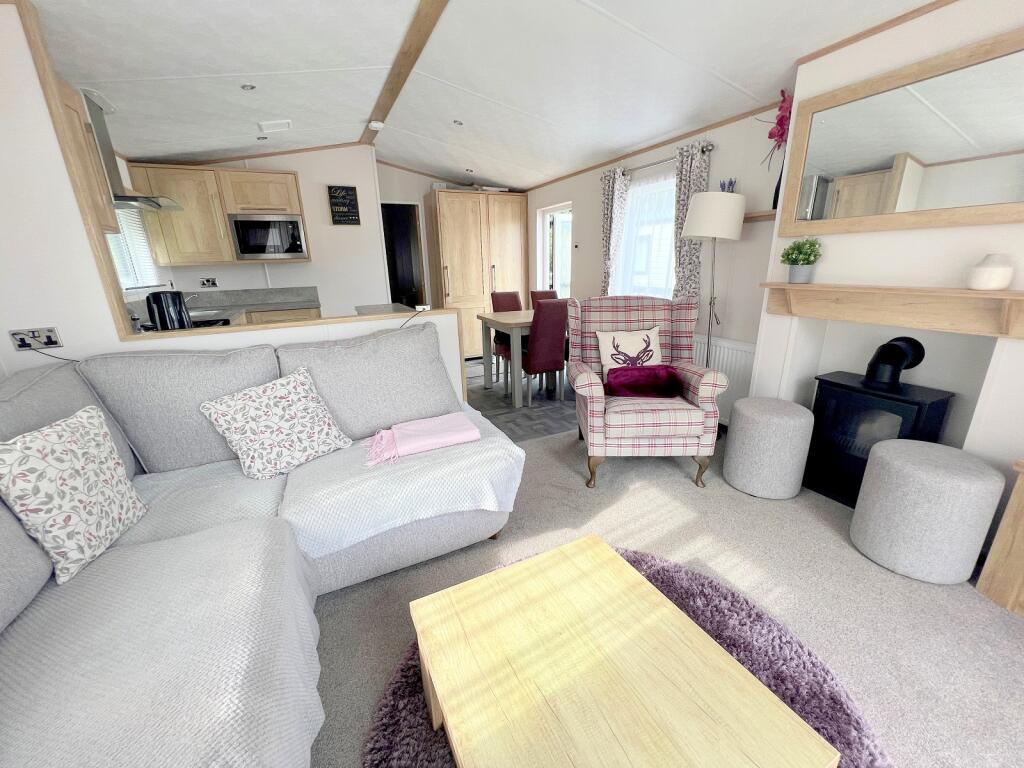 Bashley Caravan Park, Sway Road, New Milton, Hampshire. BH25 5QR photo 2