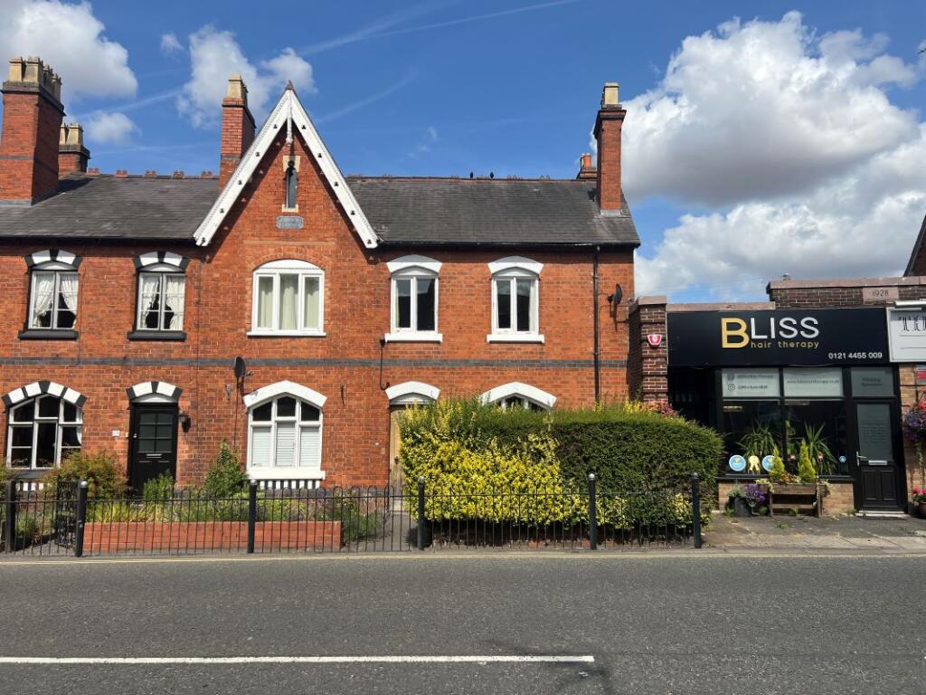 Main image of property: 14 Red Lion Street, Alvechurch, B48 7LF
