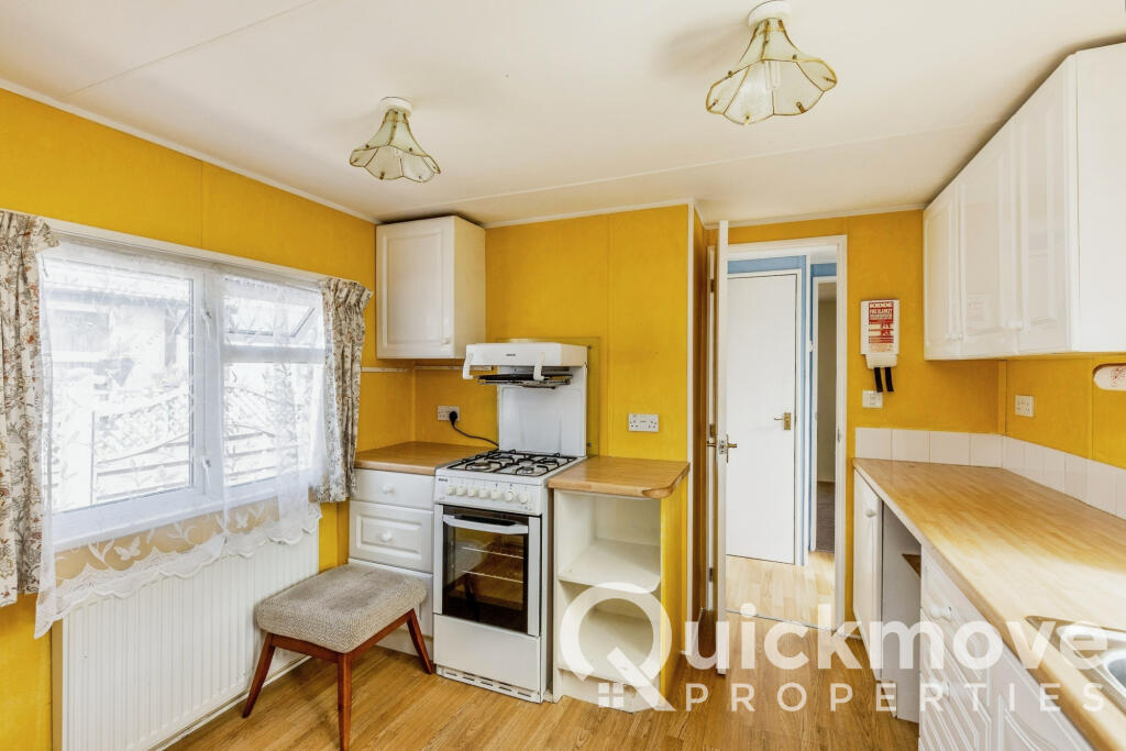 House in Backwell, Lulsgate Bottom - View 4