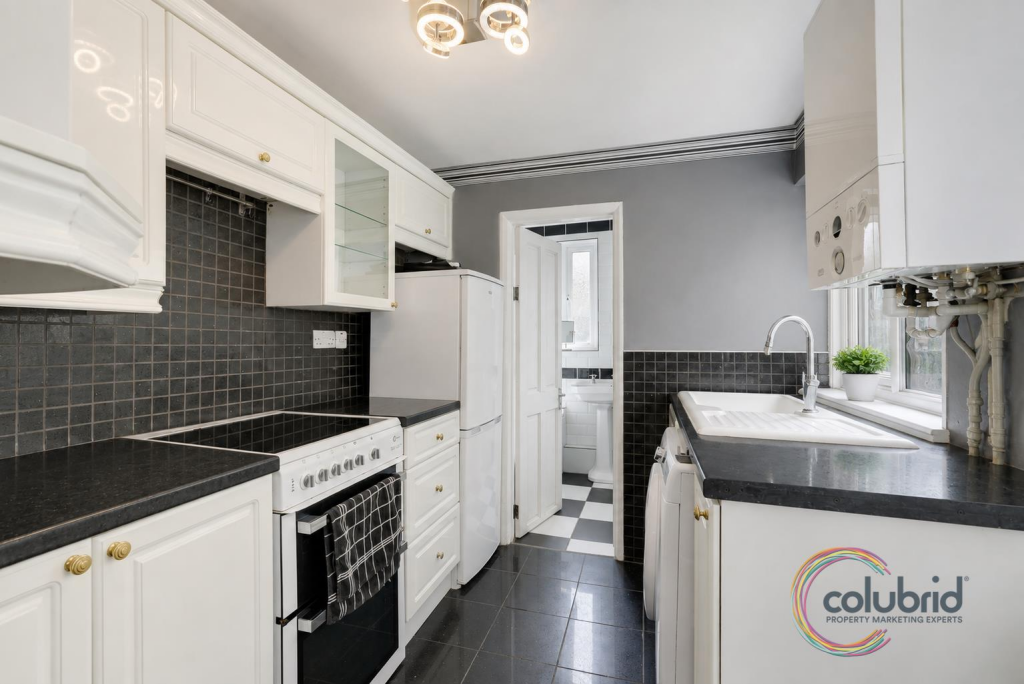 House in Grays, Little Thurrock - View 4