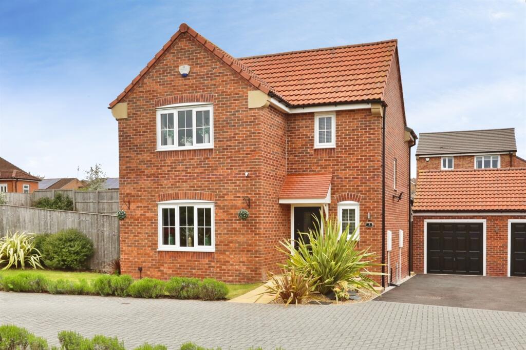 Main image of property: Aviary Way, Worksop