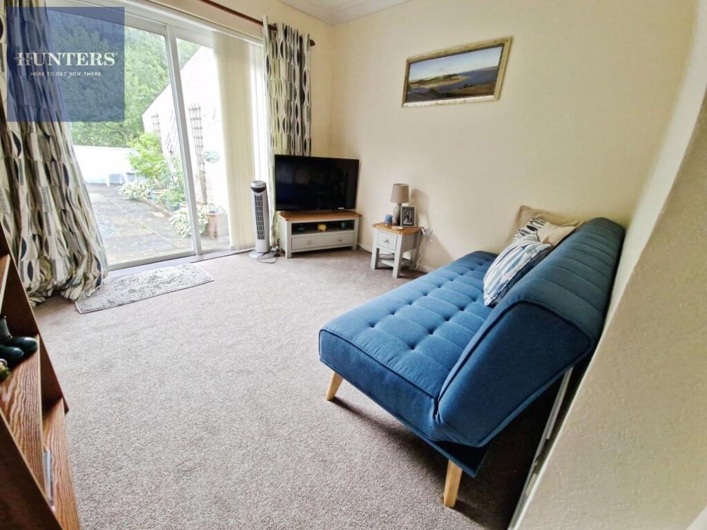 Heol Croesty, Pencoed, Bridgend - More