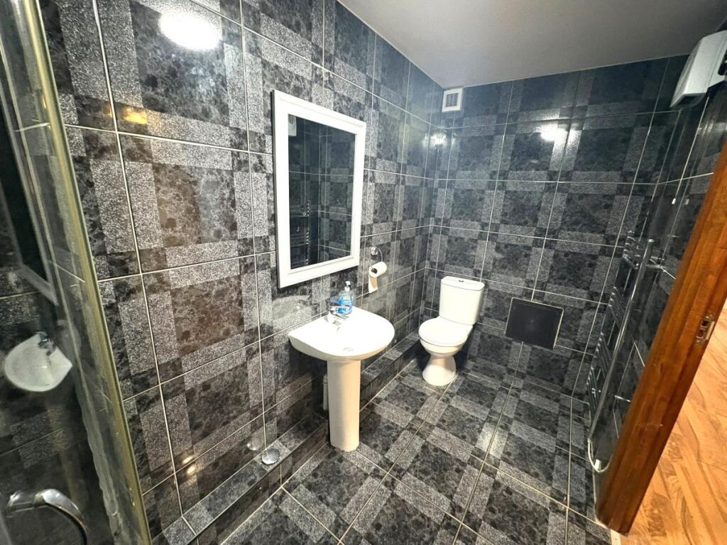 Apartment in Sheffield - More