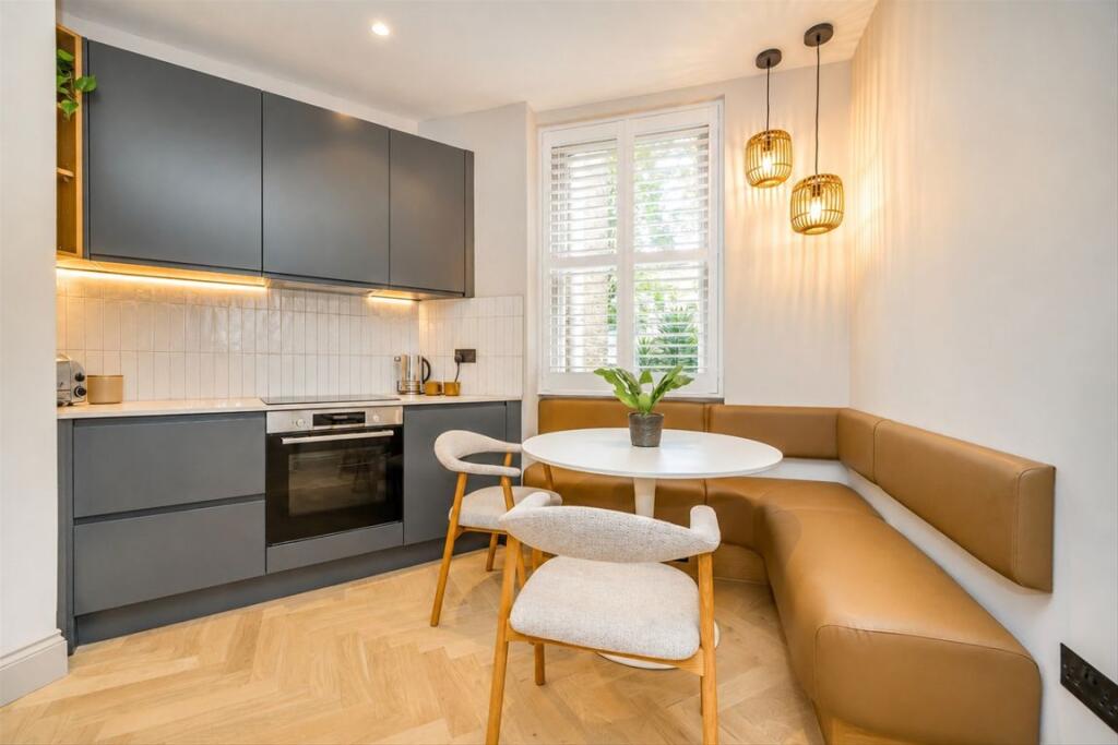 Apartment in London, Fulham - View 3