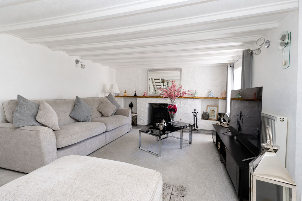 House in Truro, Colan - View 2