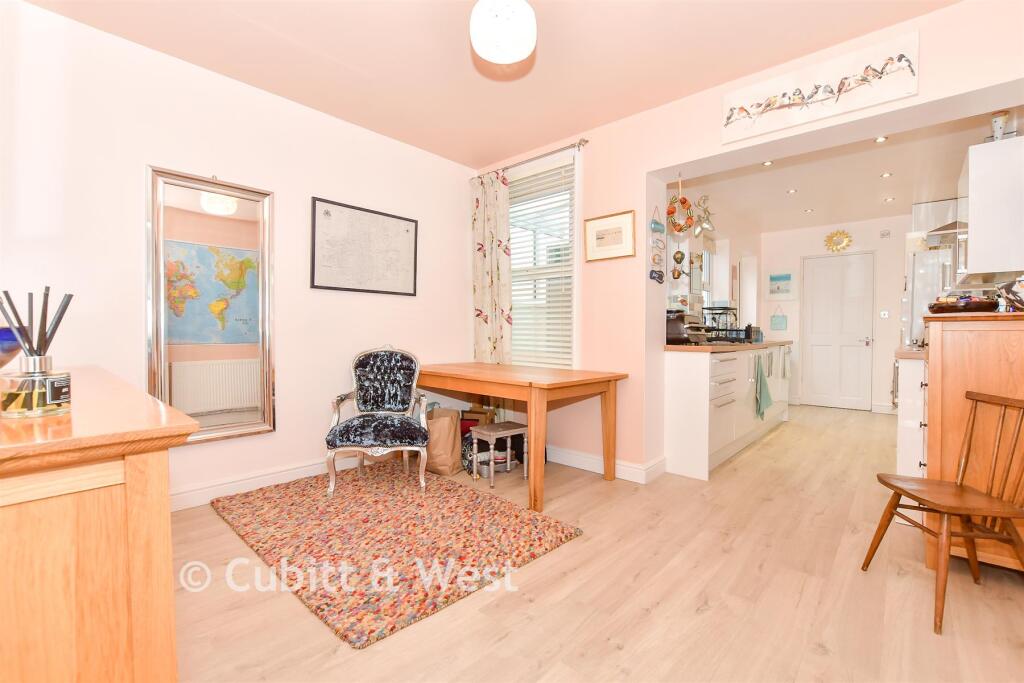 House in Portsmouth - View 3