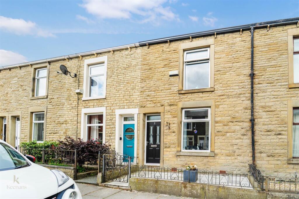 House in Hyndburn, Oakenshaw - View 3