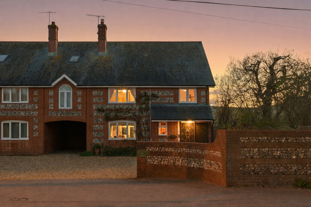 Main image of property: Bonham's Mew, Warminster Road, South Newton, Salisbury, SP2 0QW