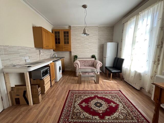 Apartment in Wirral, Liverpool City Region - View 5