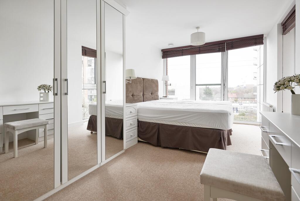 Main image of property: Alaska Apartments, 
22 Western Gateway, E16
