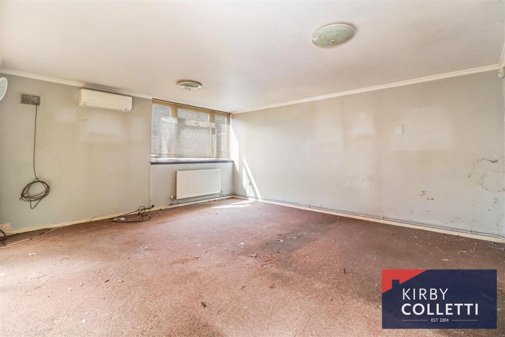 House in Hoddesdon, High Leigh Garden Village - View 2