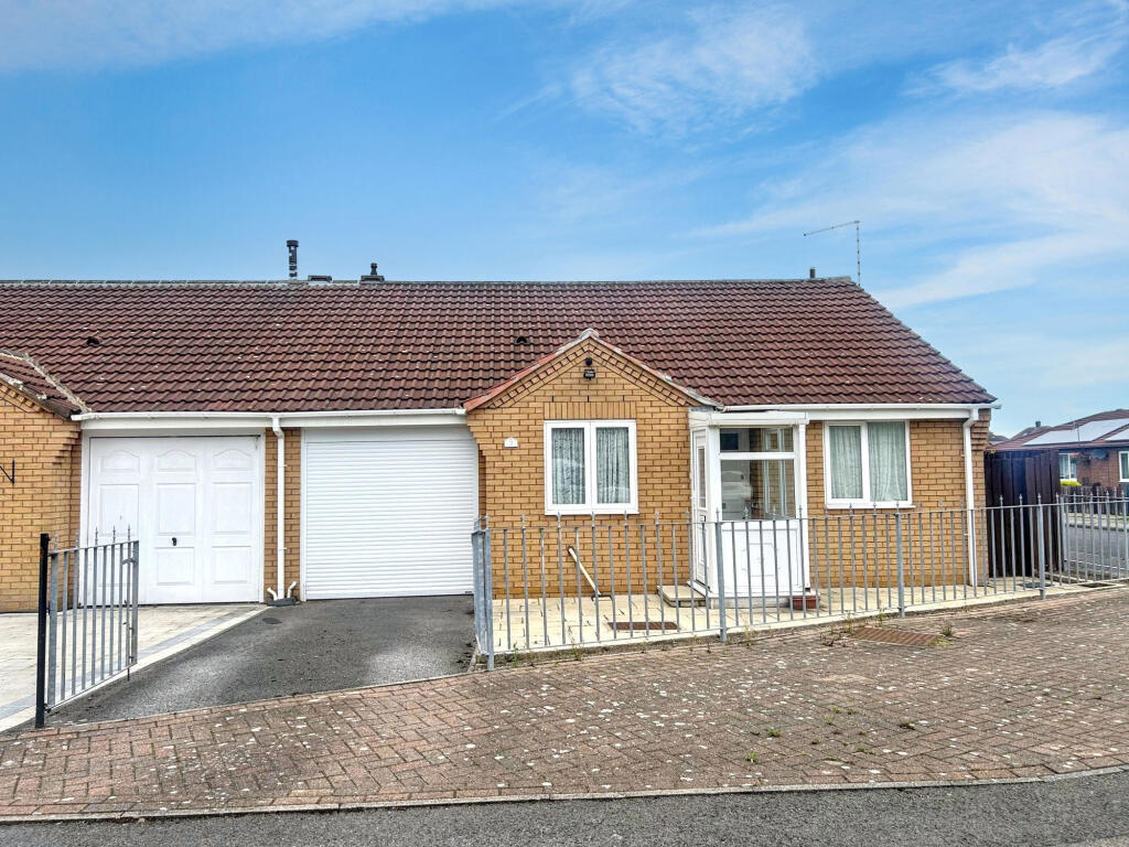 Main image of property: Beadnell Gardens, Shiremoor, Newcastle upon Tyne, Tyne and Wear, NE27 0HA