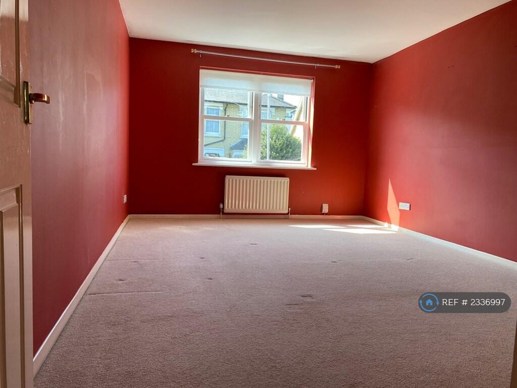 House in New Malden - View 5