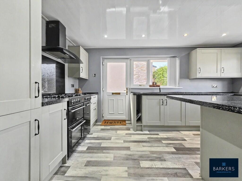 House in Bradford - View 4