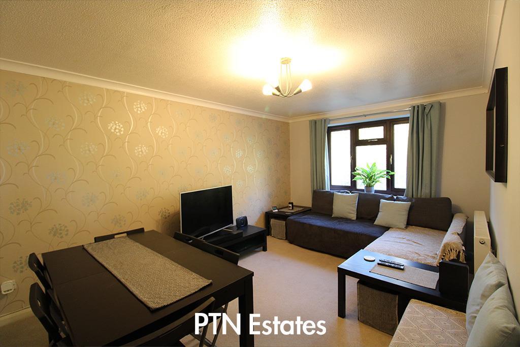 Lakeside Court, Brierley Hill photo 2
