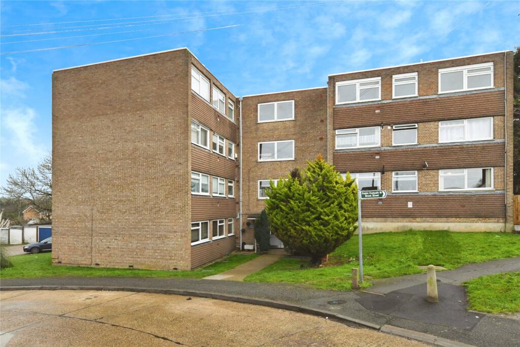Main image of property: Tern Way, BRENTWOOD, Essex, CM14