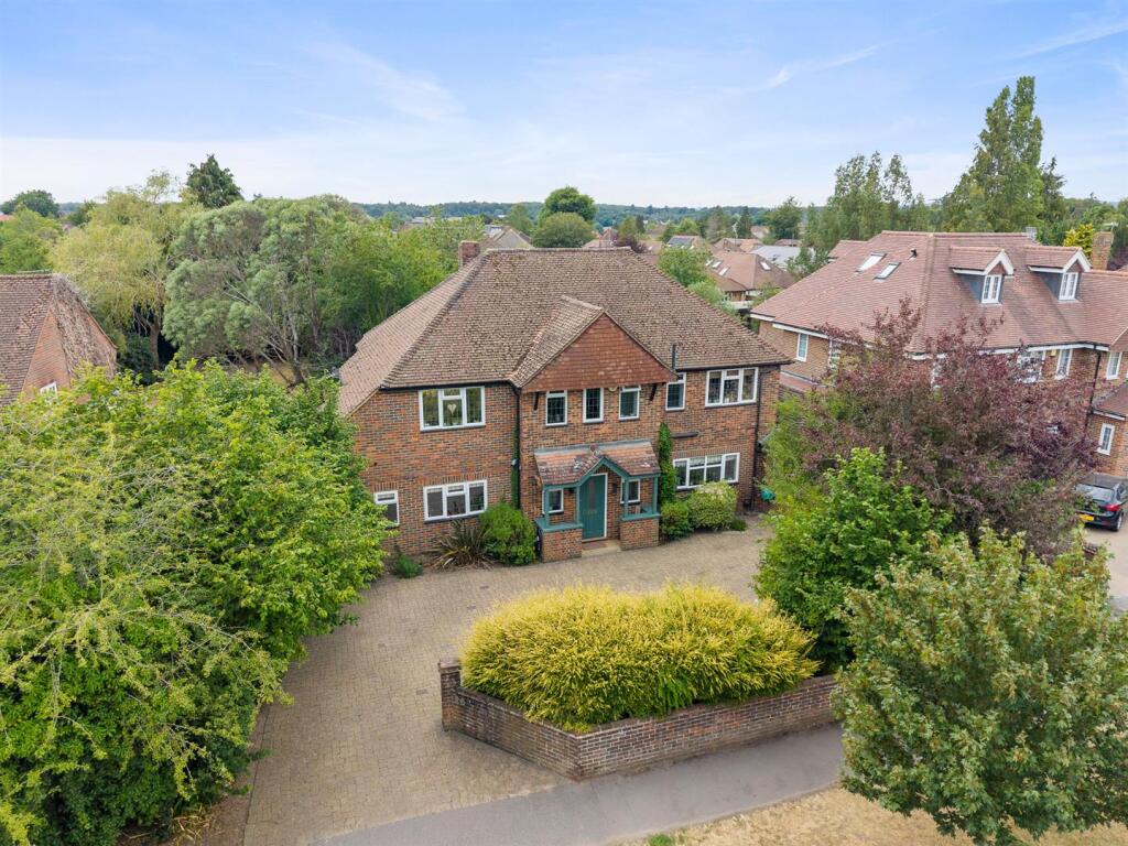Main image of property: Denham Lane, Chalfont St. Peter, SL9