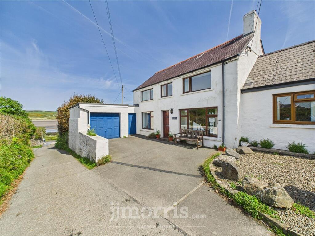 Main image of property: Feidr Brenin, Newport, SA42