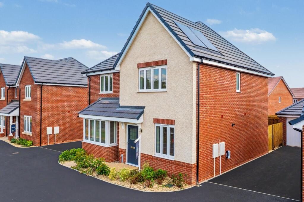 4-bed detached on Mill Meadows, Brookend Lane, Kempsey, Worcestershire, WR5, £499,950