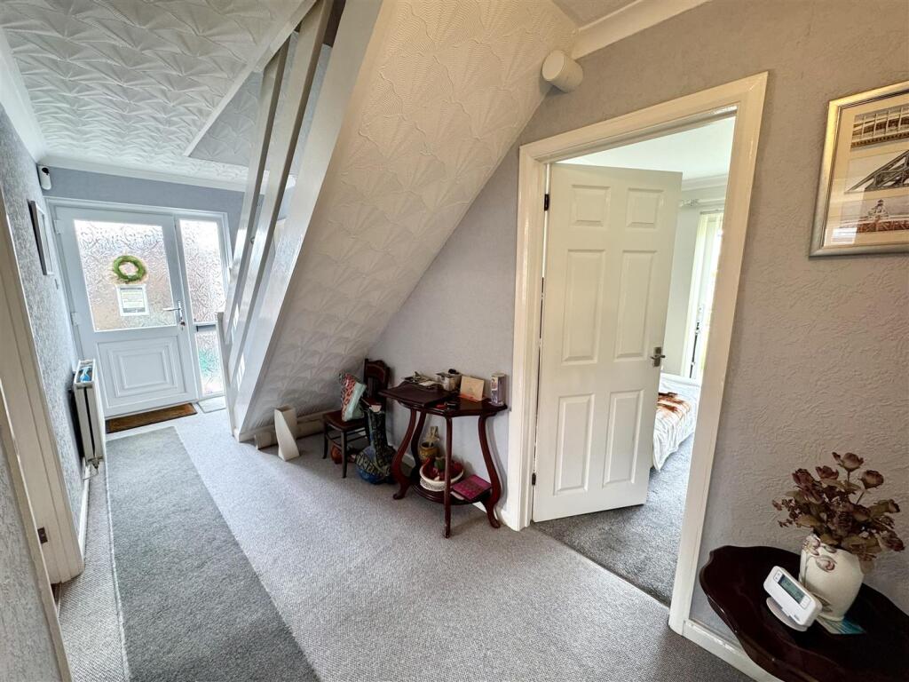 House in Caldicot - View 4