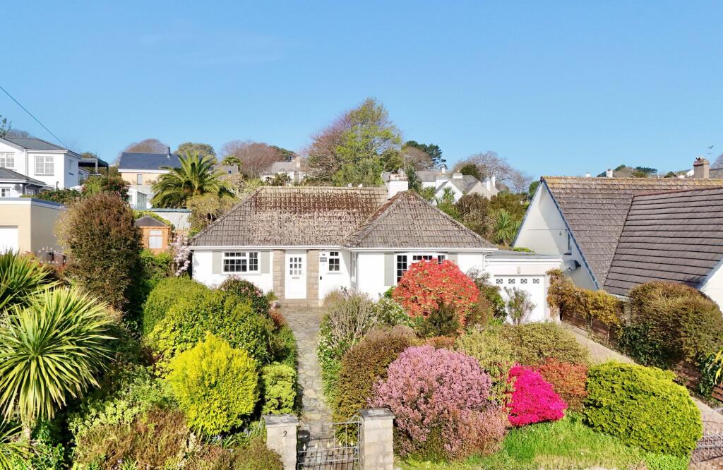 Main image of property: Spindrift, 2 Tredova Crescent, Falmouth TR11