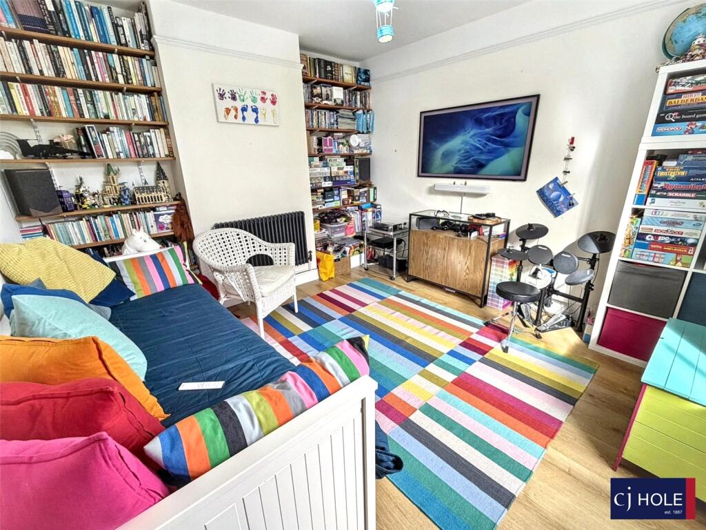 House in Tewkesbury, Churchdown - View 5