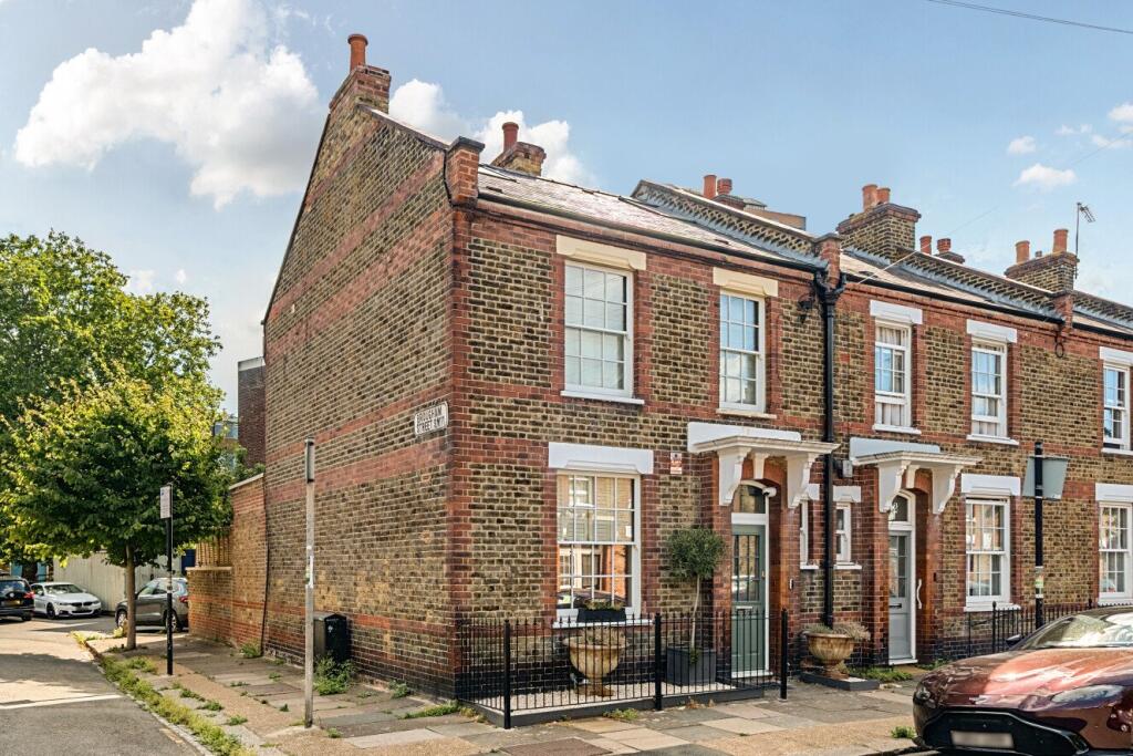 Main image of property: Reform Street, Battersea, London, SW11