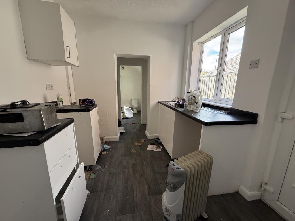 31 Leicester Road, Dinnington, Sheffield, South Yorkshire S25 2PX photo 3