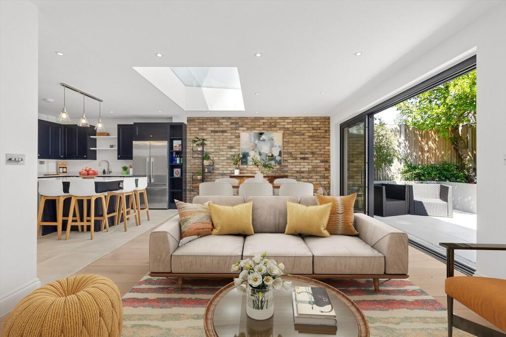 House in London, Summerstown - View 4