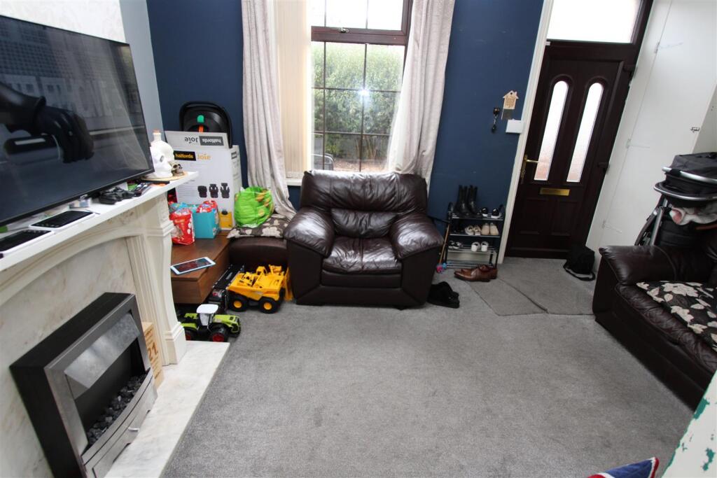 House in Bradford, West Yorkshire - More