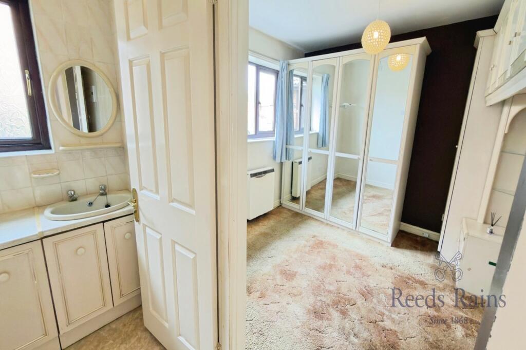 House in Doncaster - View 5