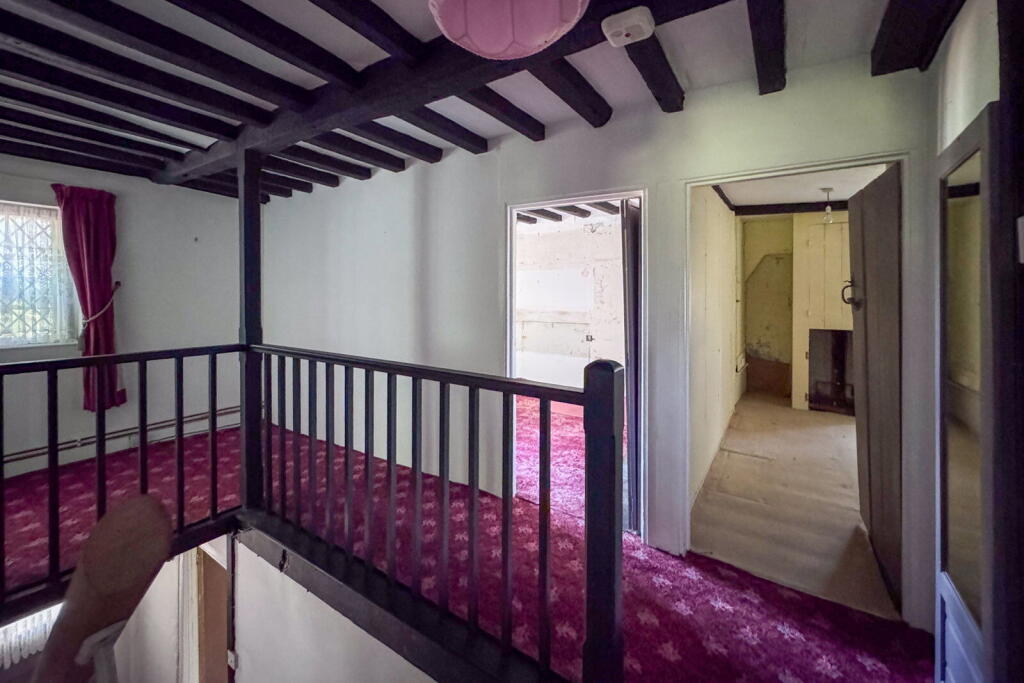 House in Winchester, Shorley, Beauworth - More