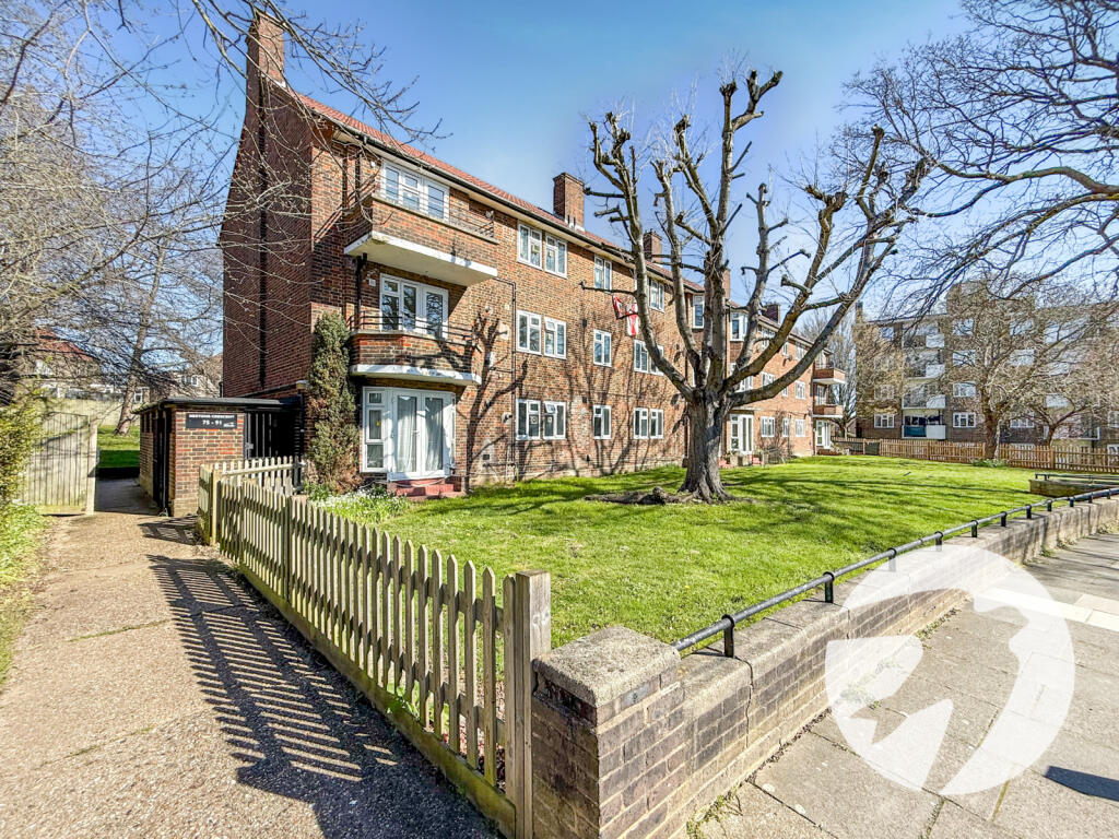 Main image of property: Restons Crescent, London, SE9