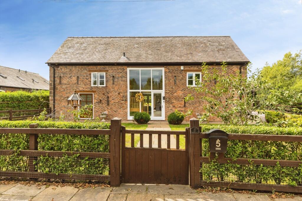 House in Llandudno, Holt - View 4