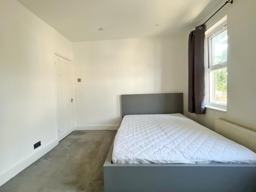 2 bedroom house for rent