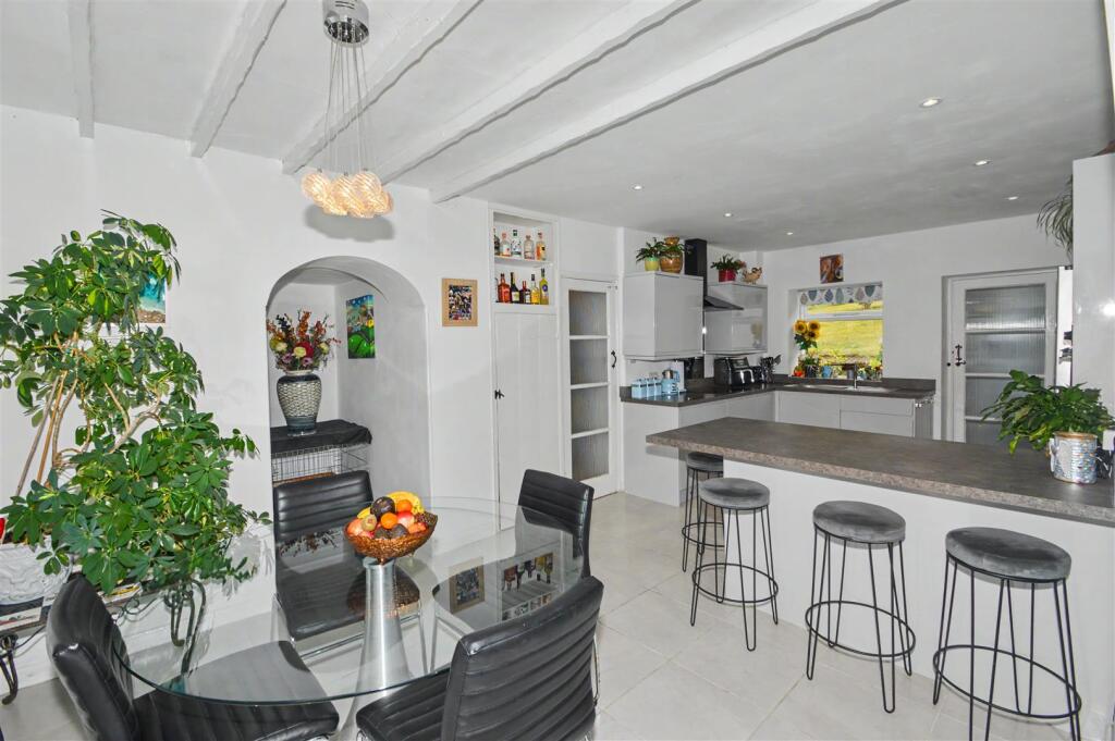 House in West Devon, Milton Abbot - View 5