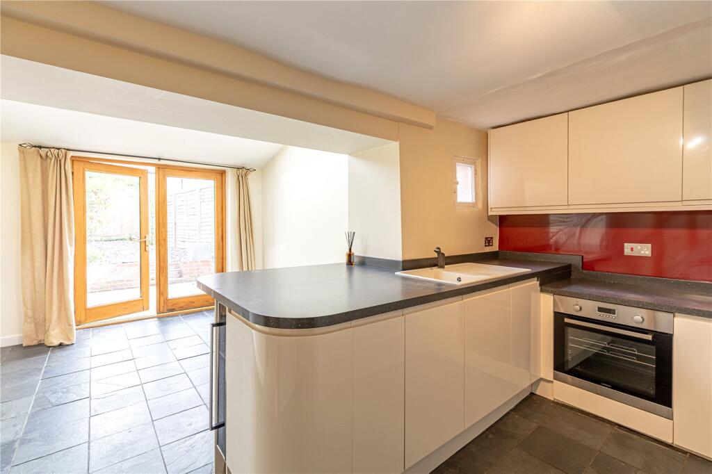 Down End, Chieveley, Newbury, Berkshire, RG20 photo 4
