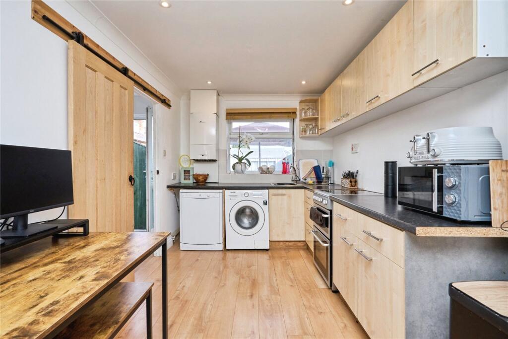 House in Portsmouth - View 5