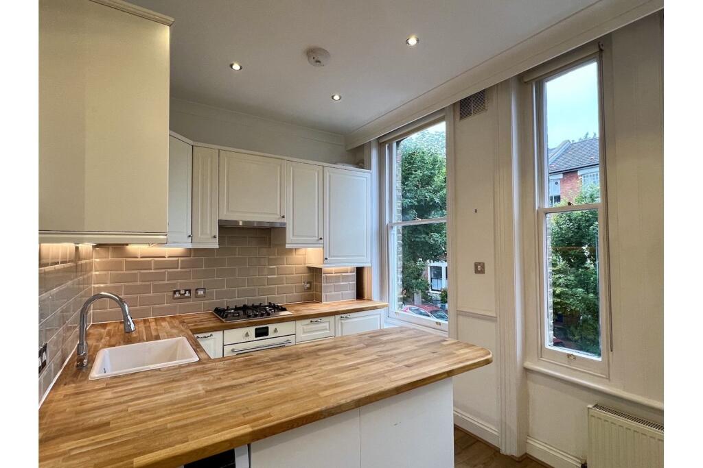 Apartment in London - View 4