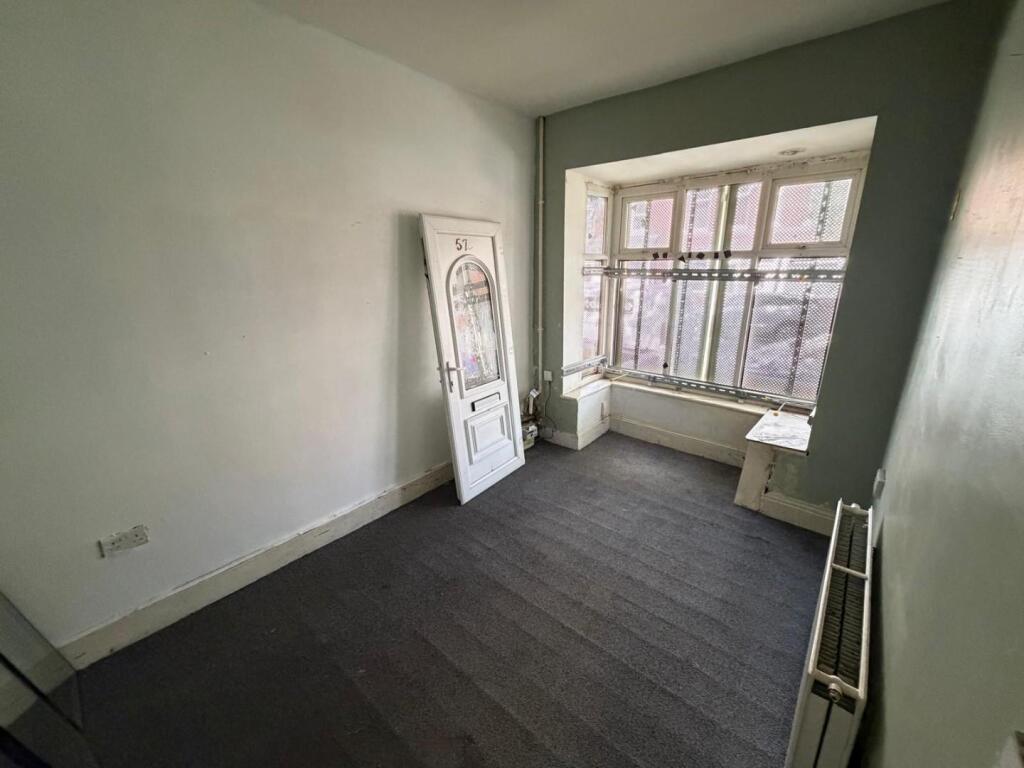 House in Birmingham, West Midlands - View 2