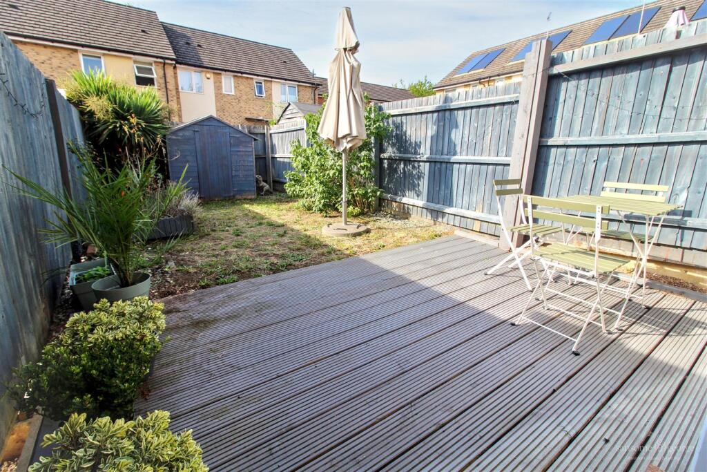 Tay Road, Tilehurst, Reading photo 4
